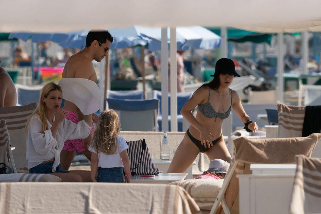 5P Aurora Ramazzotti & Michelle Hunziker Sexy