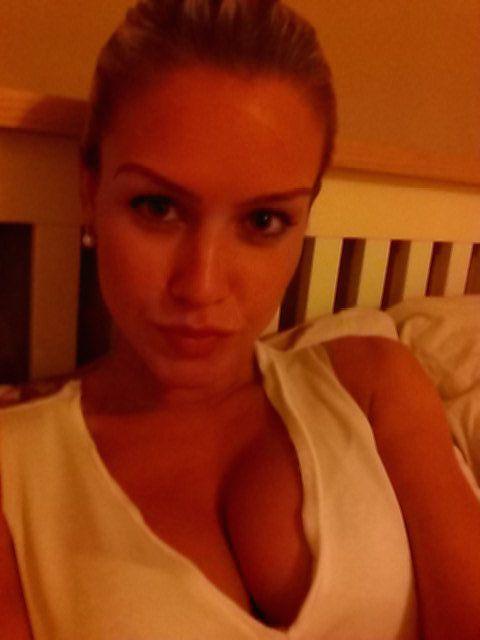 25P Eilidh Scott The Buxom Beauty: Leaks Edition