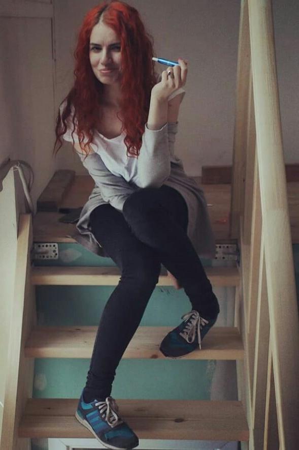 25P I wanna Fuck this Slut so bad