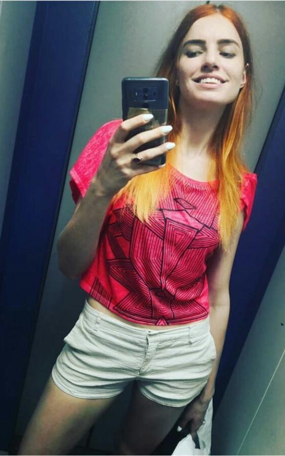25P I wanna Fuck this Slut so bad