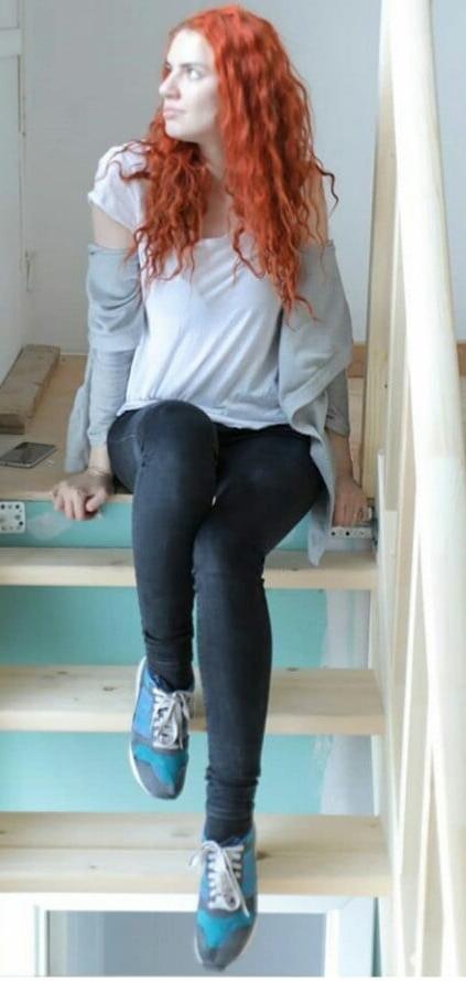 25P I wanna Fuck this Slut so bad