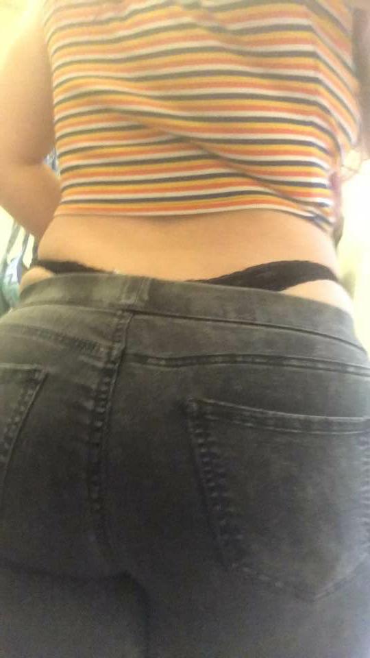 25P fuck Pig Sky for degrading comments