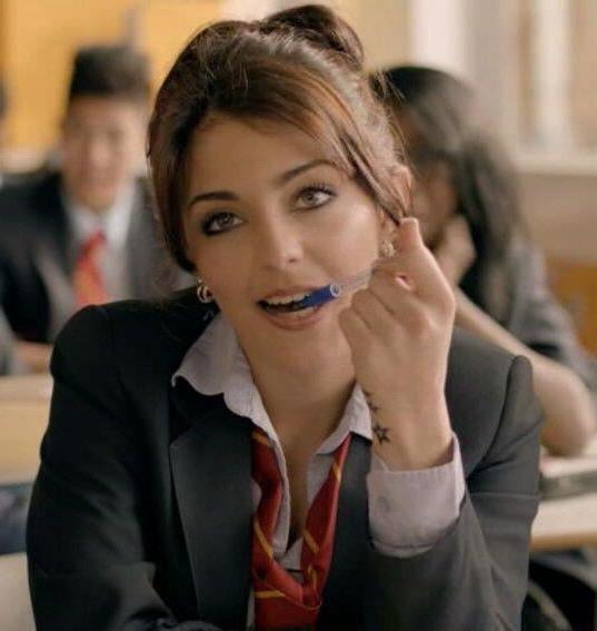 25P Nikki Runeckles Fit As Fuck 2