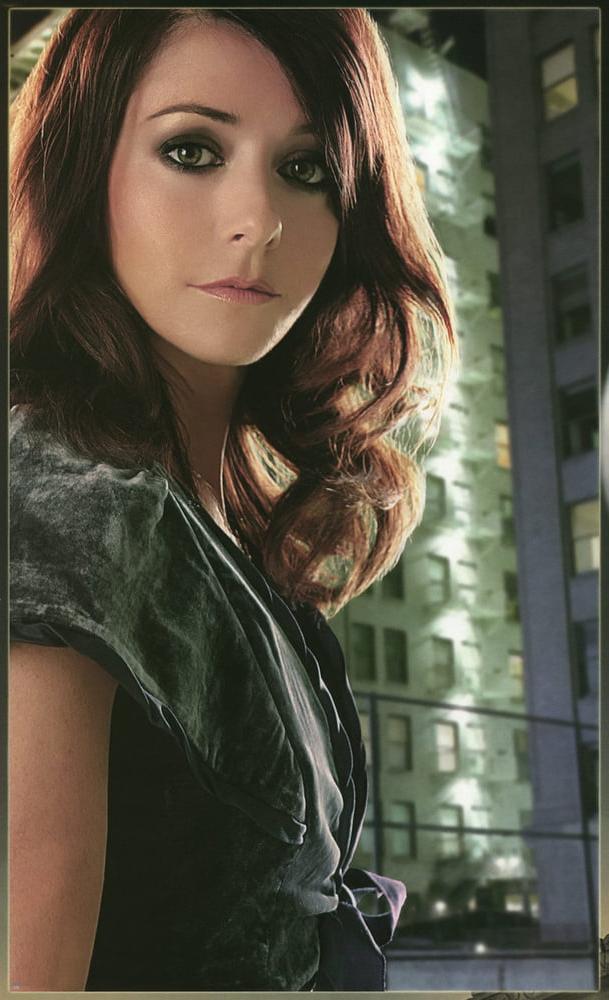 25P Alyson Hannigan Fit As Fuck