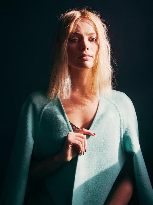 25P Margot Robbie Fit As Fuck