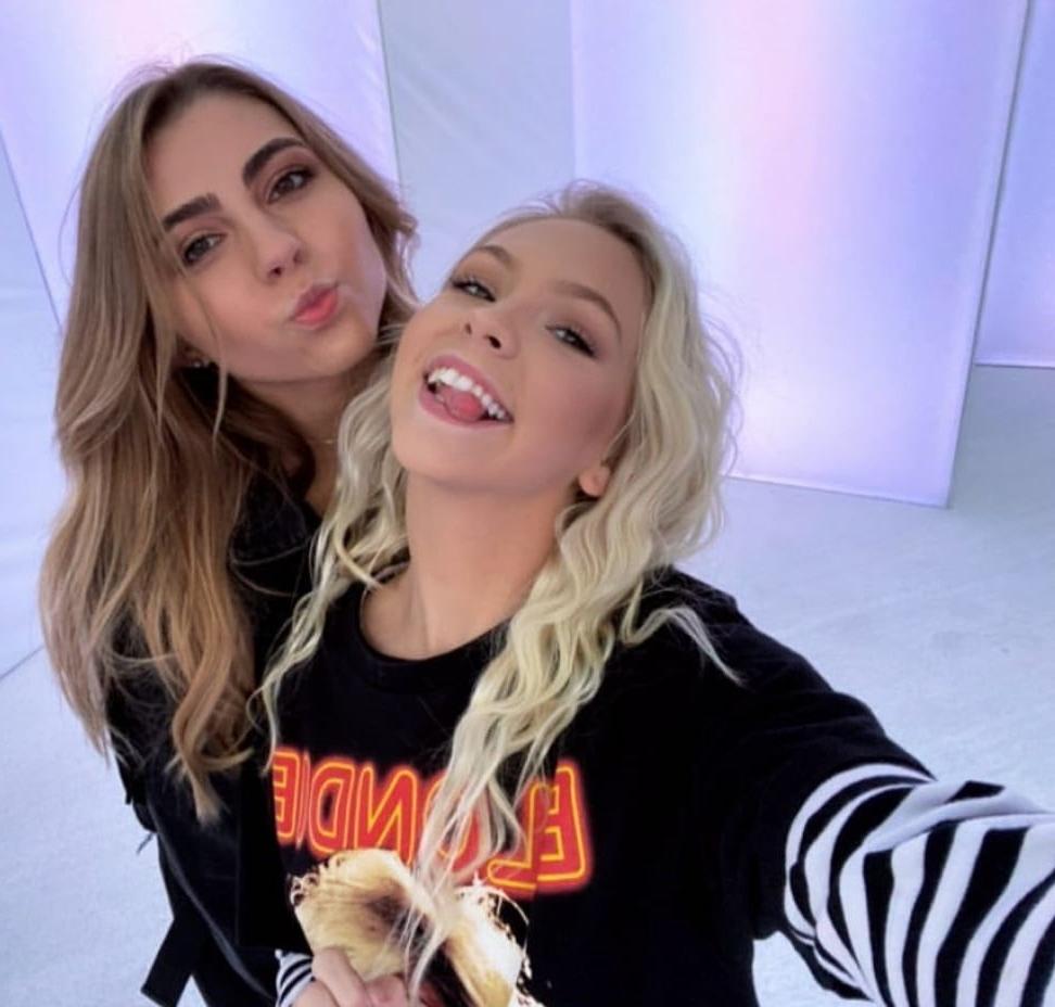 25P Jada Facer And Jordym Jones Both Fit As Fuck