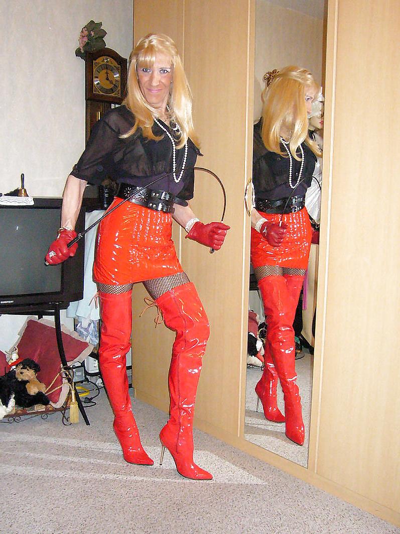 20P Domina Lady Chanthal