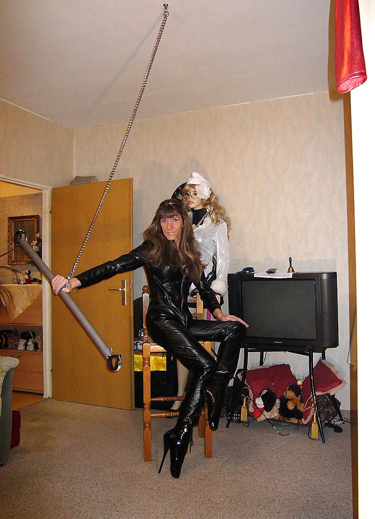 20P Domina Lady Chanthal