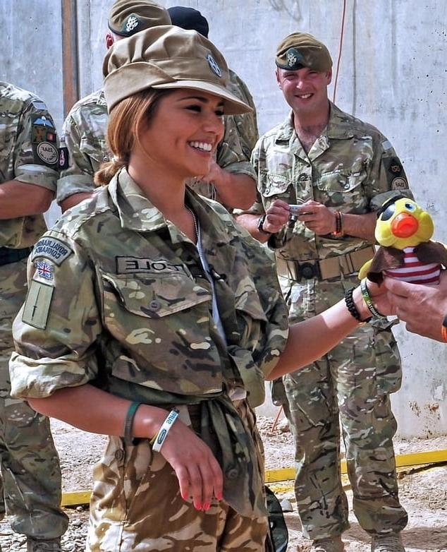 25P Cheryl Cole Fit As Fuck Hot Look