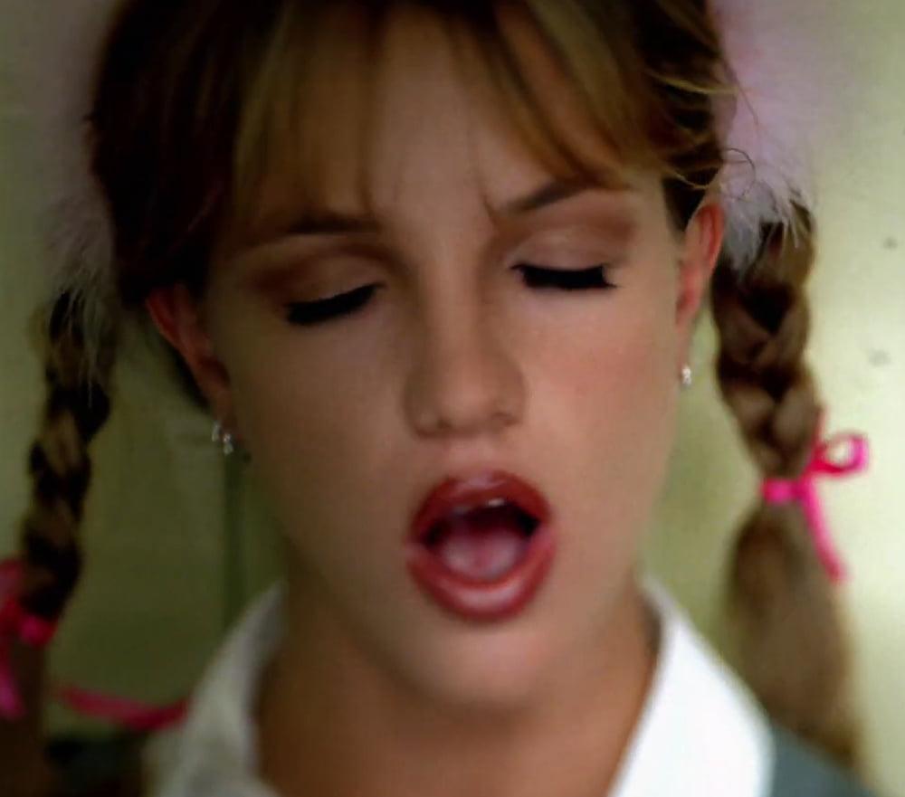 25P Britney Spears Fit As Fuck Hot Look