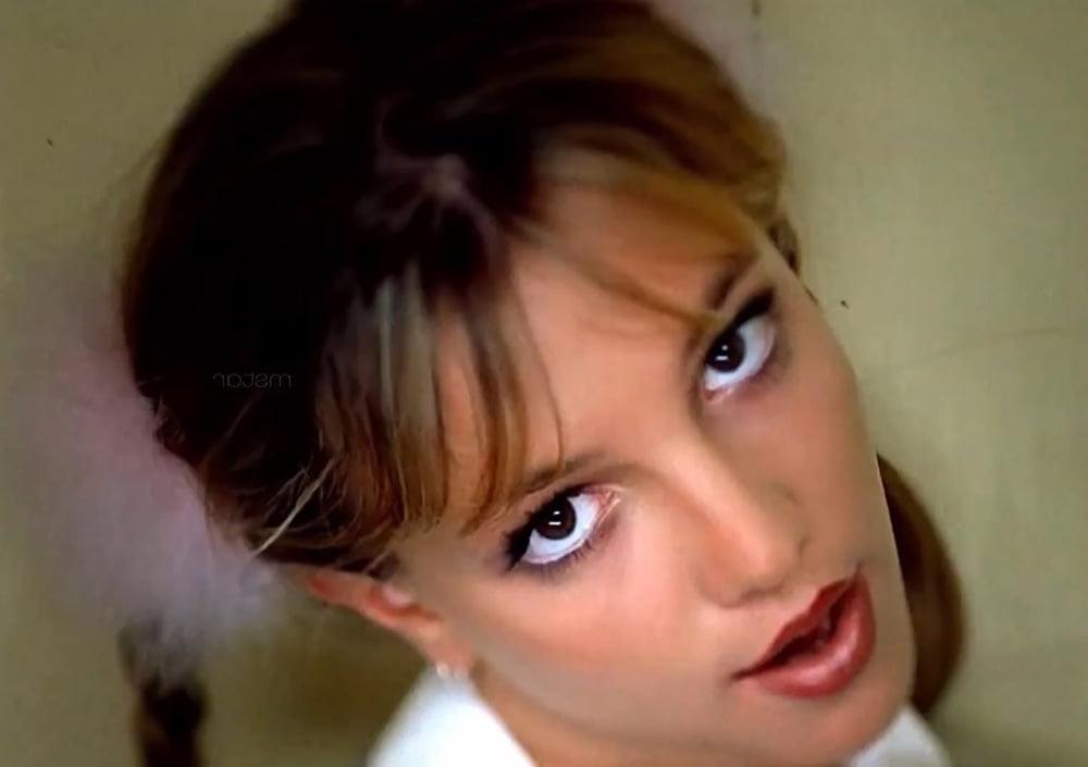 25P Britney Spears Fit As Fuck Hot Look