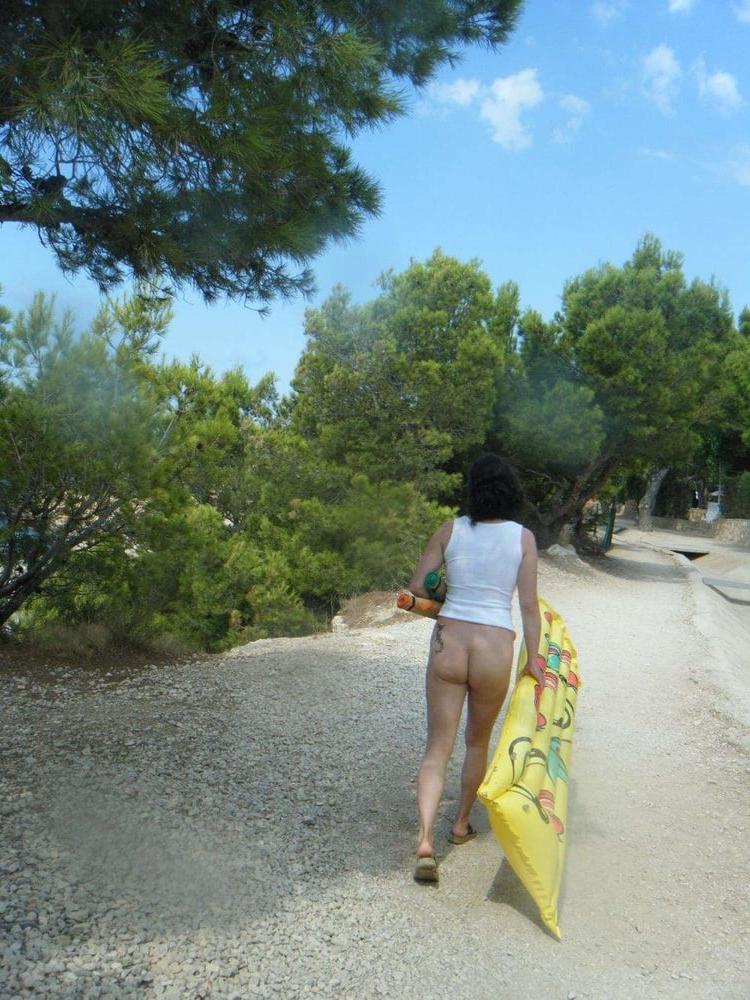 25P Nudist Holiday Photos 2015 naturist