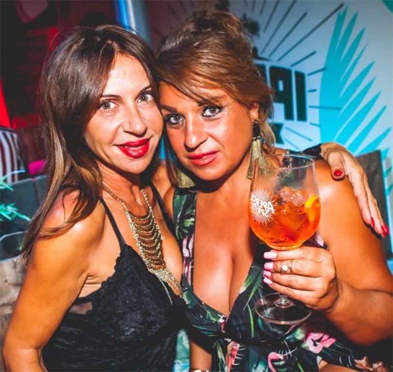 11P Who do you fuck
