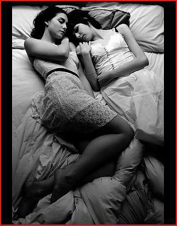 21P Lesbians!