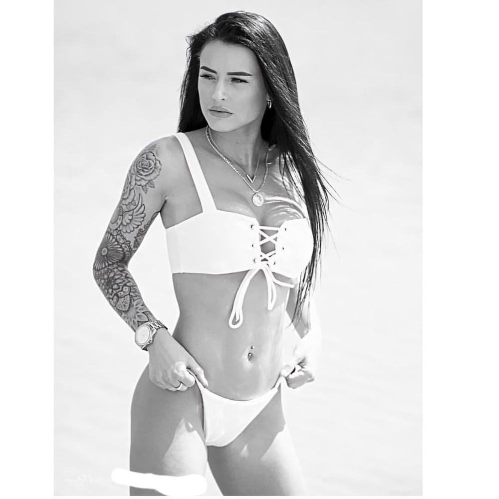 25P Beautiful Dutch Amateur Models