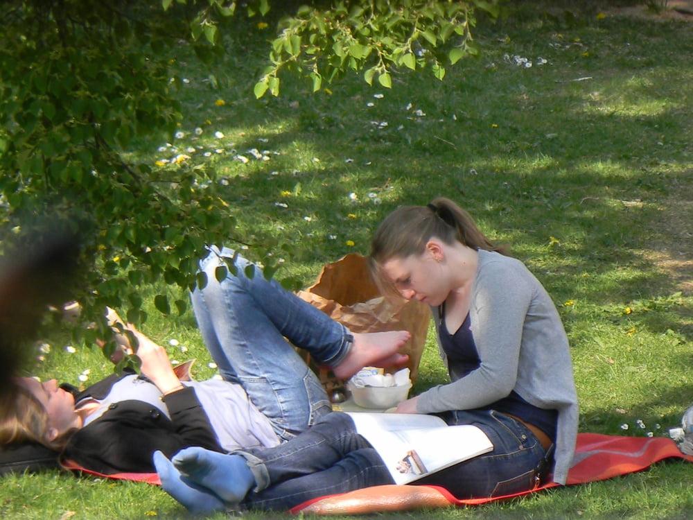 8P Two Teens In Park
