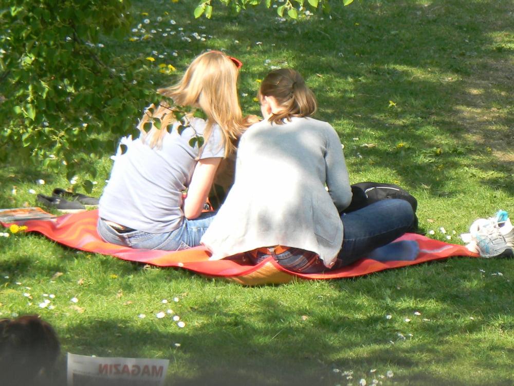 8P Two Teens In Park