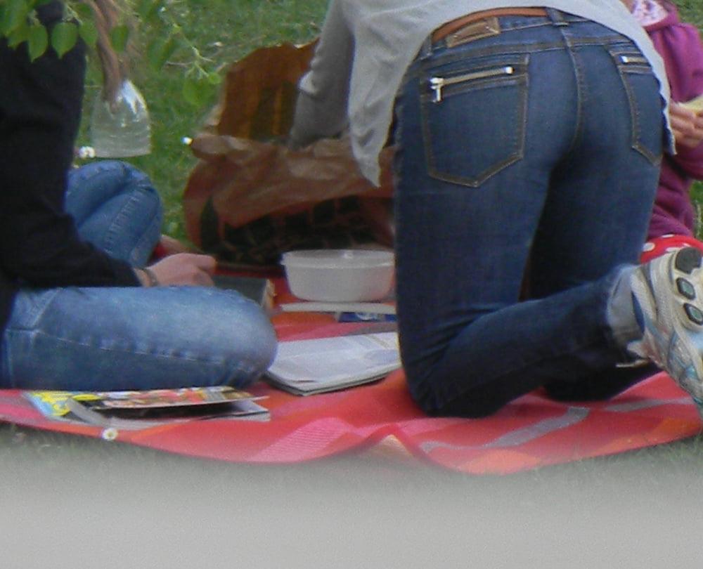 8P Two Teens In Park