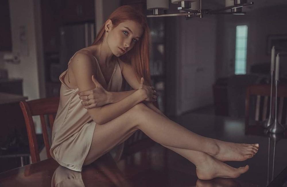 25P Canadian erotic full models-9