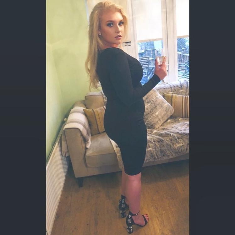 25P Snowbunny Blonde PAWG