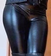 25P Leather cameltoe 12