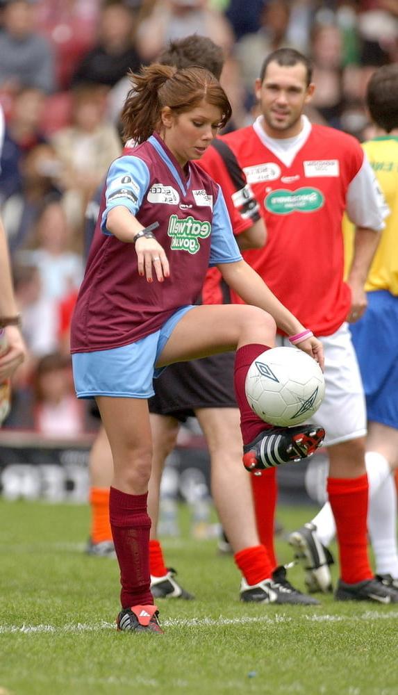 25P Nikki Sanderson Fit As Fuck Hot Look 2
