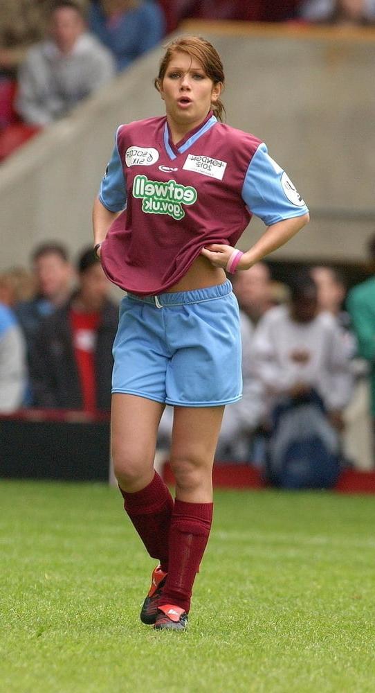 25P Nikki Sanderson Fit As Fuck Hot Look 2