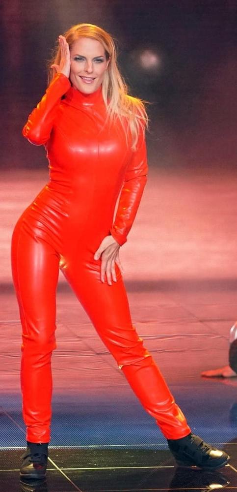25P Sandy Molling Fit As Fuck 2