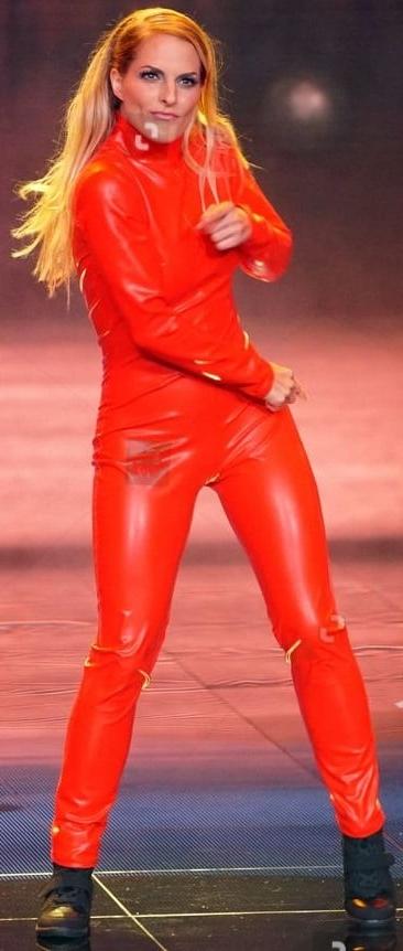 25P Sandy Molling Fit As Fuck 2