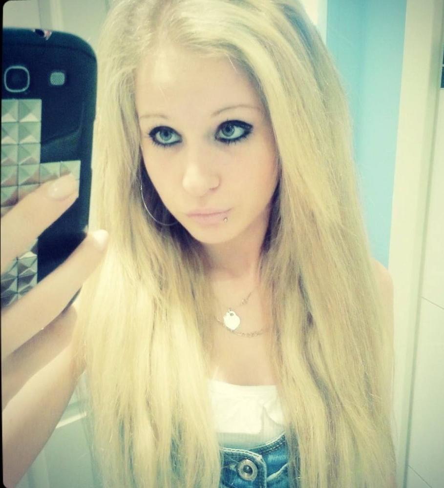 25P Dutch Blonde whore Nina
