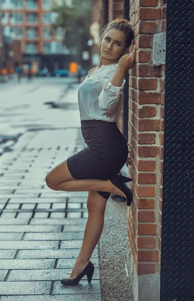 25P Canadian erotic full models-8