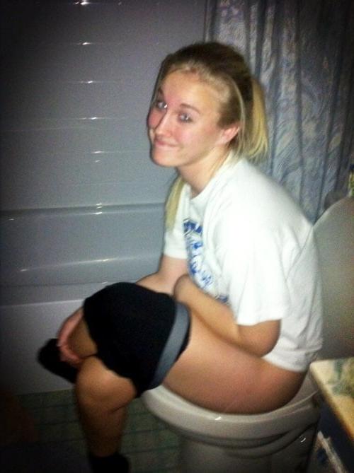 12P Exposed peeing
