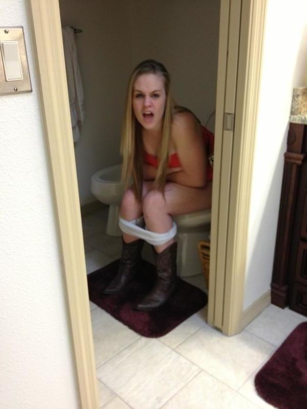 12P Exposed peeing