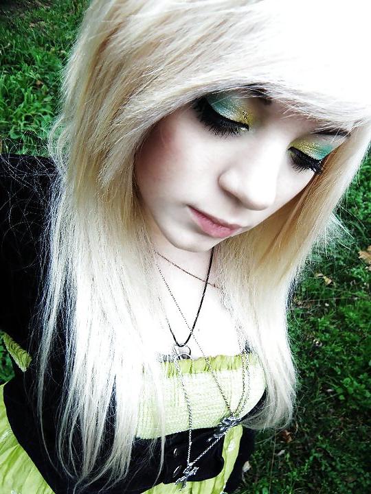 25P Me (Blonde Hair)