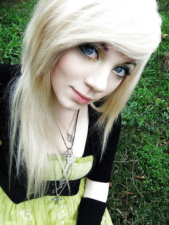 25P Me (Blonde Hair)