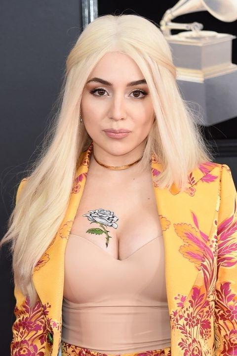 25P Ava Max hot as Fuck