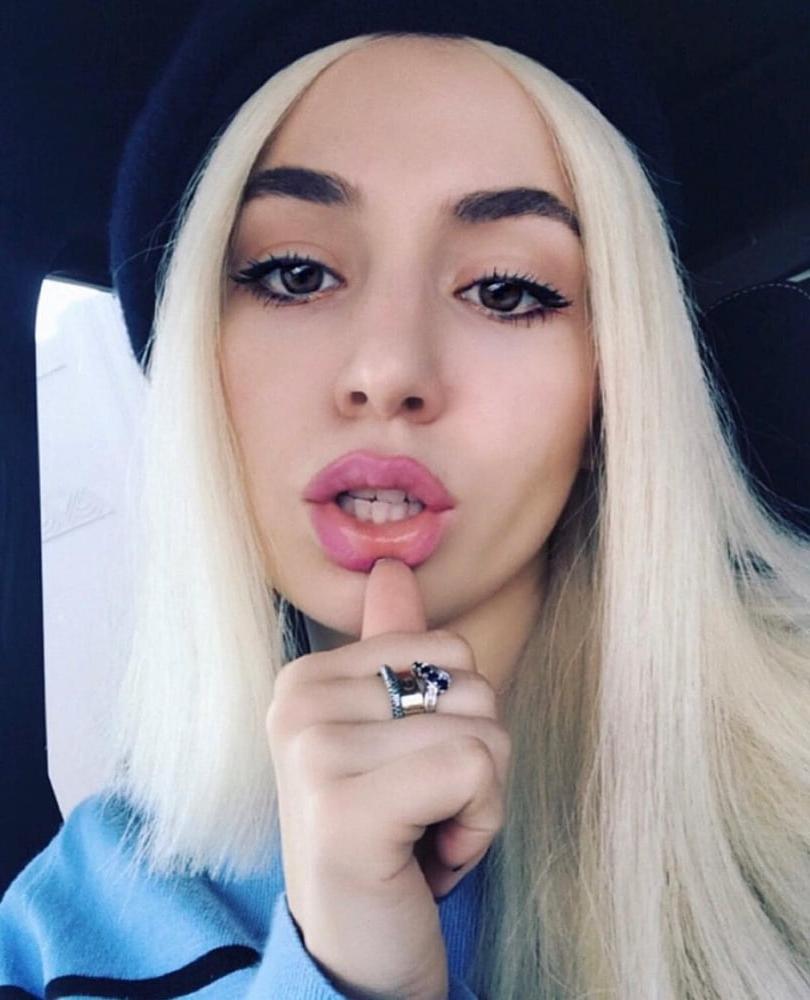 25P Ava Max hot as Fuck