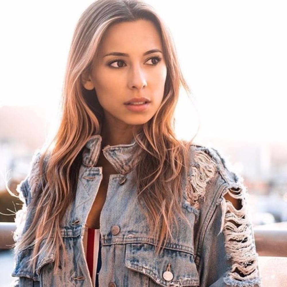 25P Ayla Woodruff Fit As Fuck