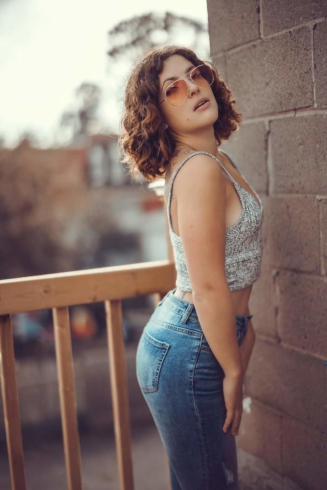25P Canadian erotic full models-7