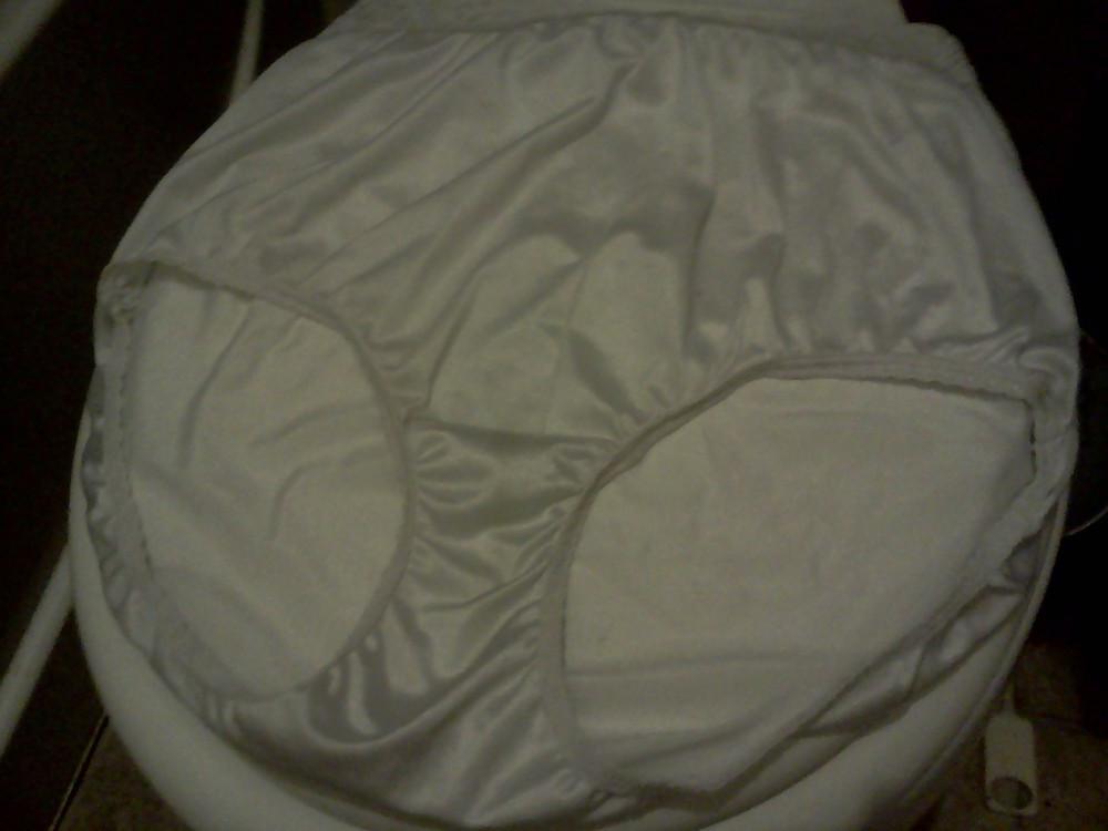 8P Dirty panties3