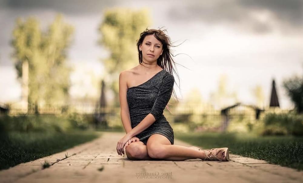 25P Canadian erotic full models-5
