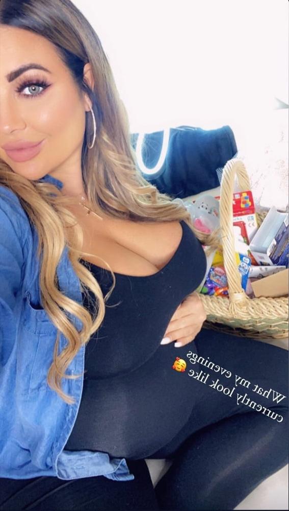 25P HannahB Pawg Gallery 6