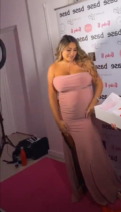 25P HannahB Pawg Gallery 6