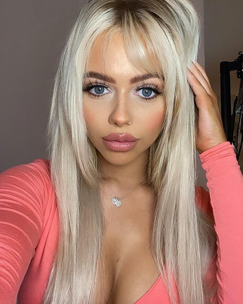 25P Blonde fuck toy chloe