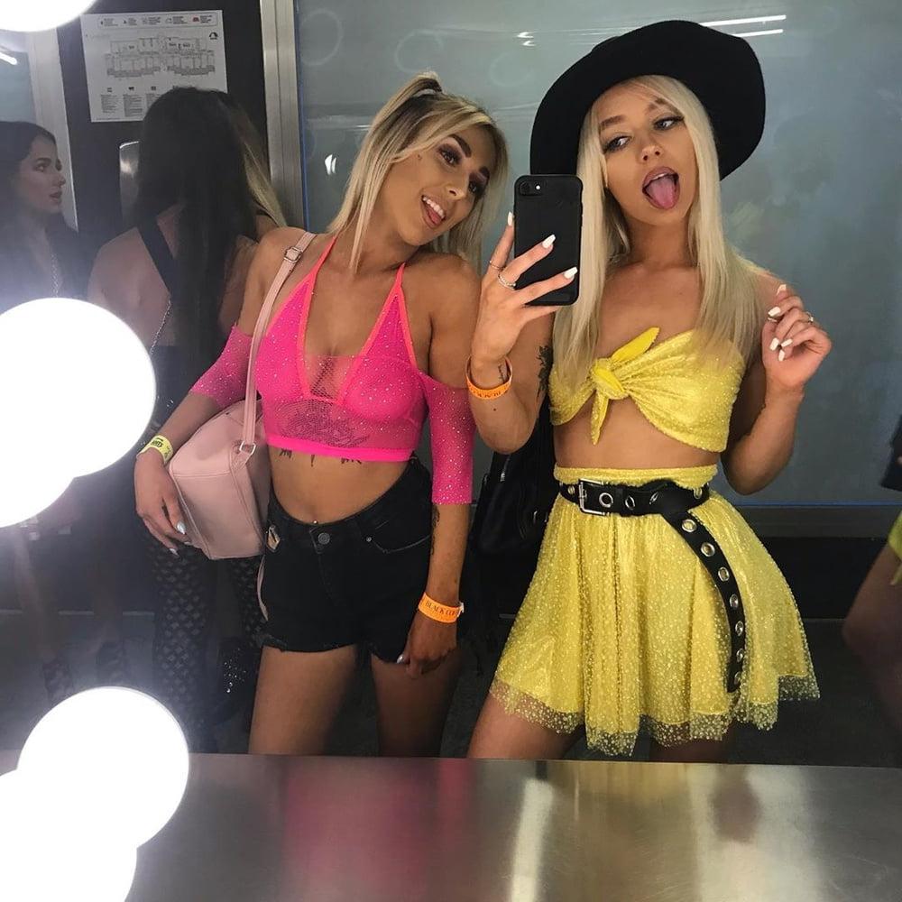25P Blonde fuck toy chloe