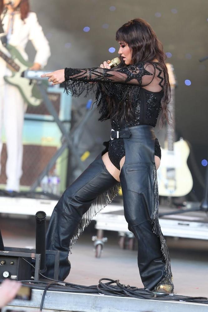 24P Kesha Fit As Fuck Hot Look 2