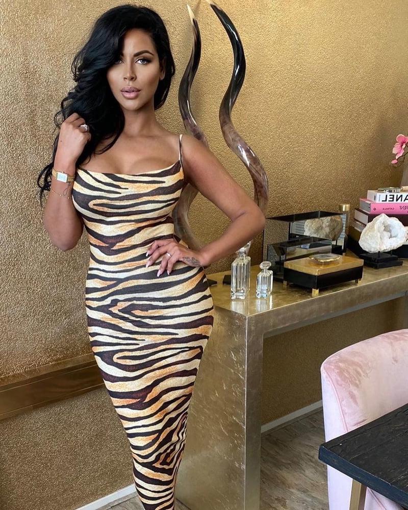 25P Dutch model and TV host Dounia