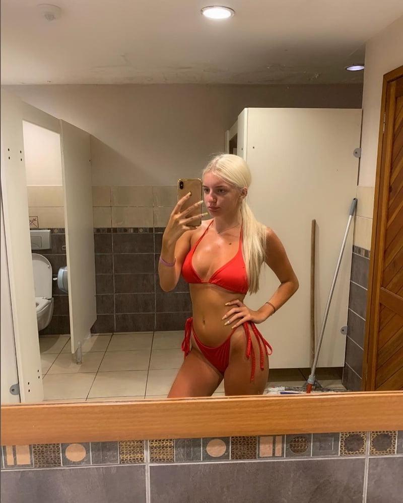 25P Chav Chelsea is a fuck slut