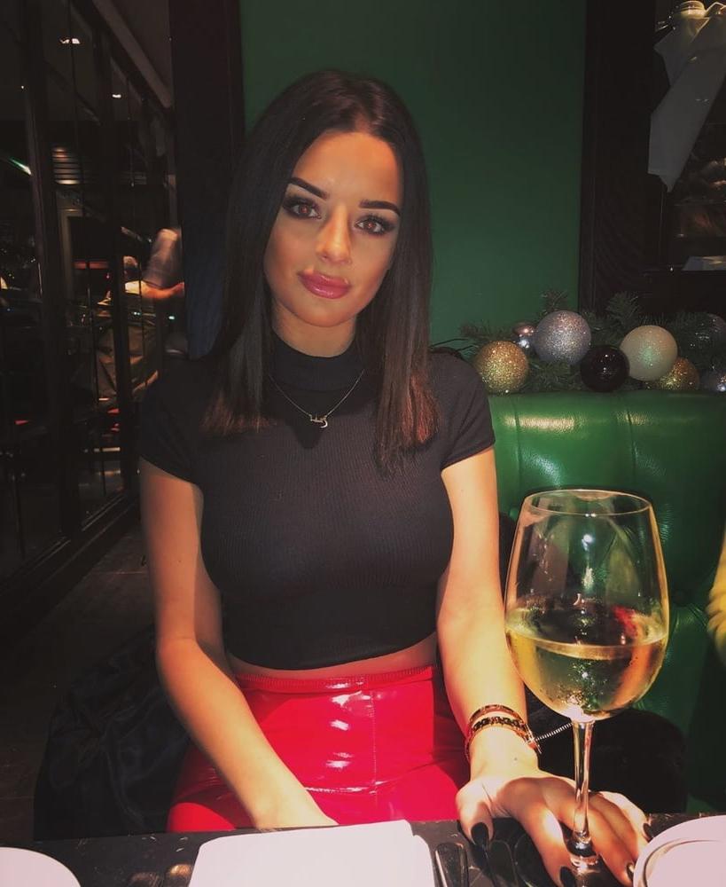 25P Fuck slut Paige