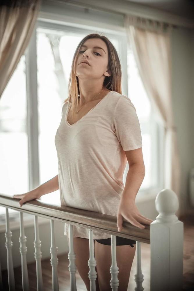 24P Canadian erotic full models-5